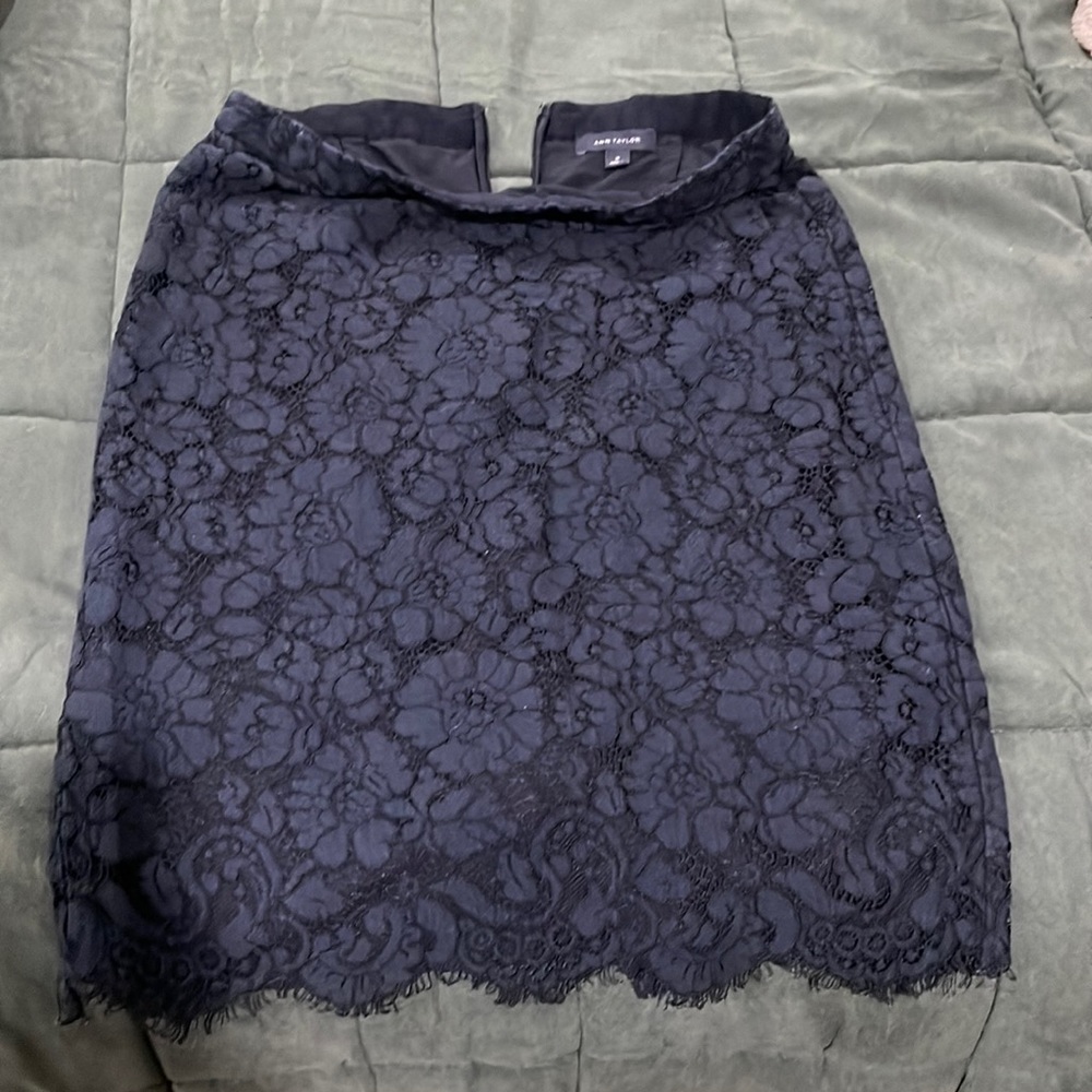Ann Taylor laced floral printed pencil skirt